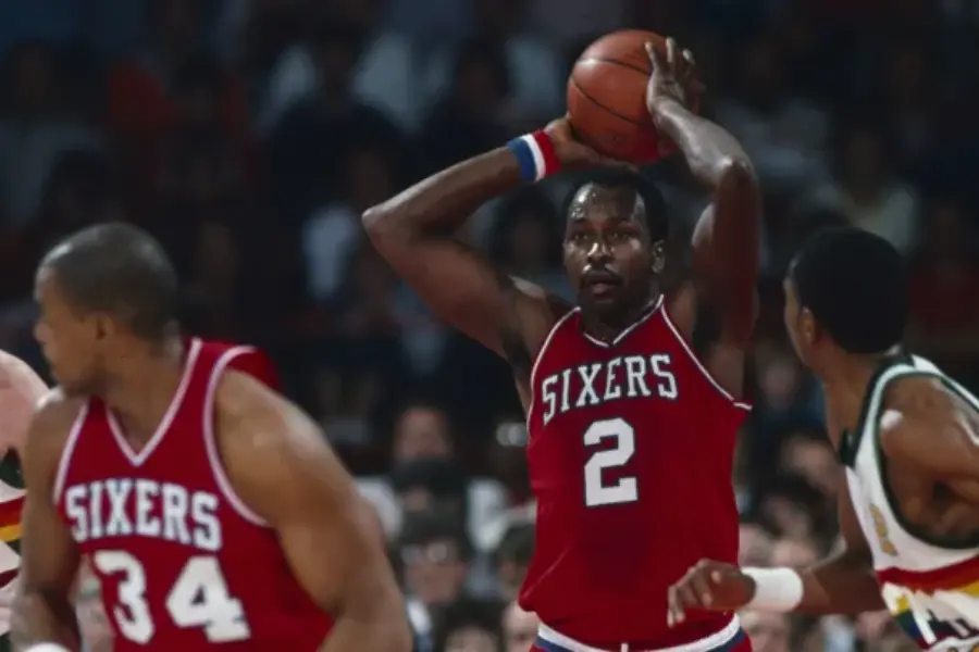 1982-83 Philadelphia 76ers – Dr. J and Moses Malone Era